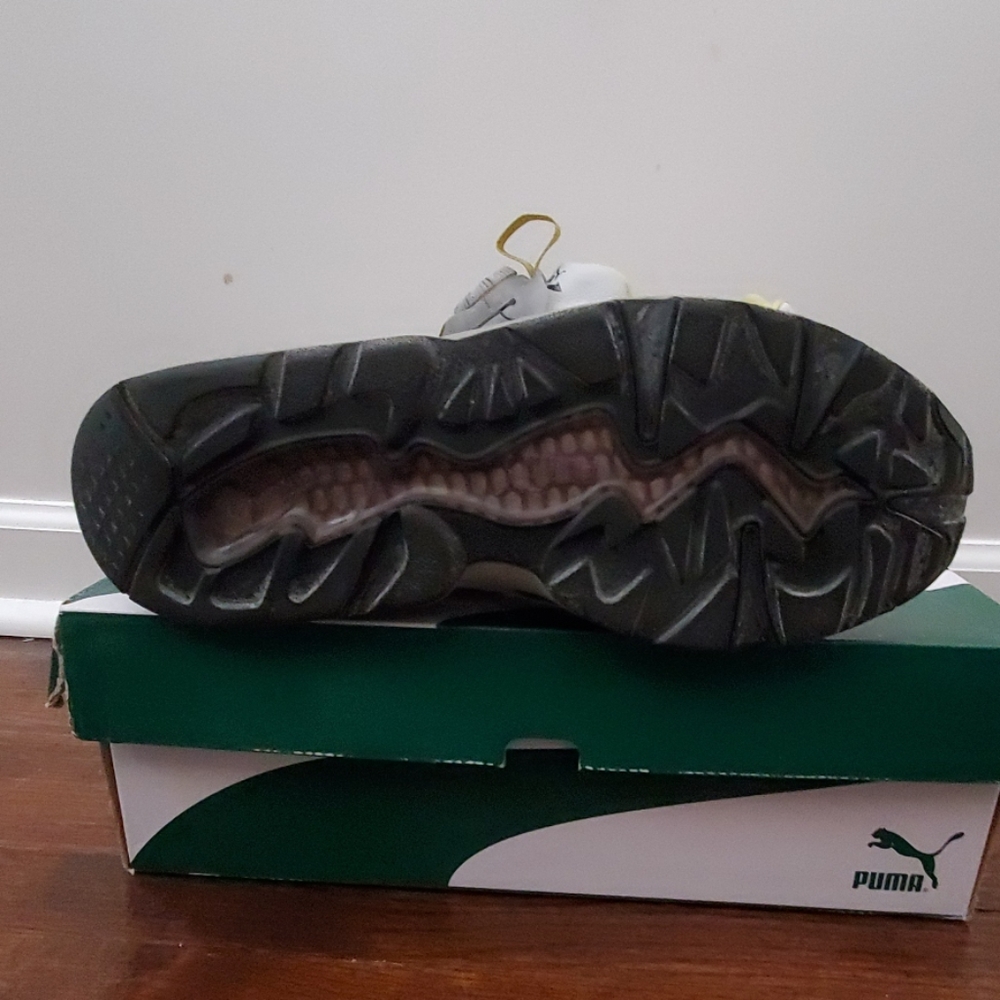 Puma - Picture 3 of 4